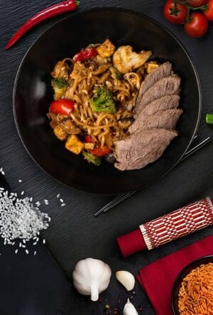 Rice noodles with veal