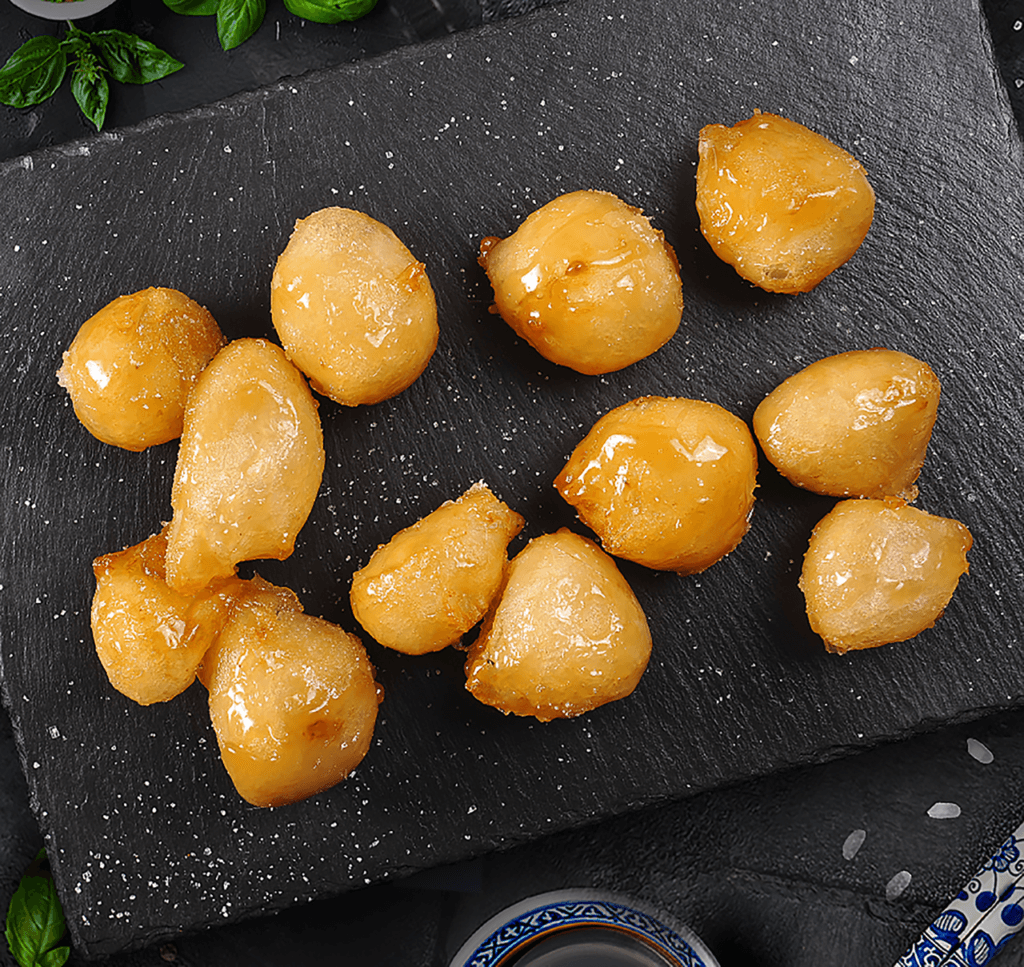 Chinese dessert Fruit in caramel