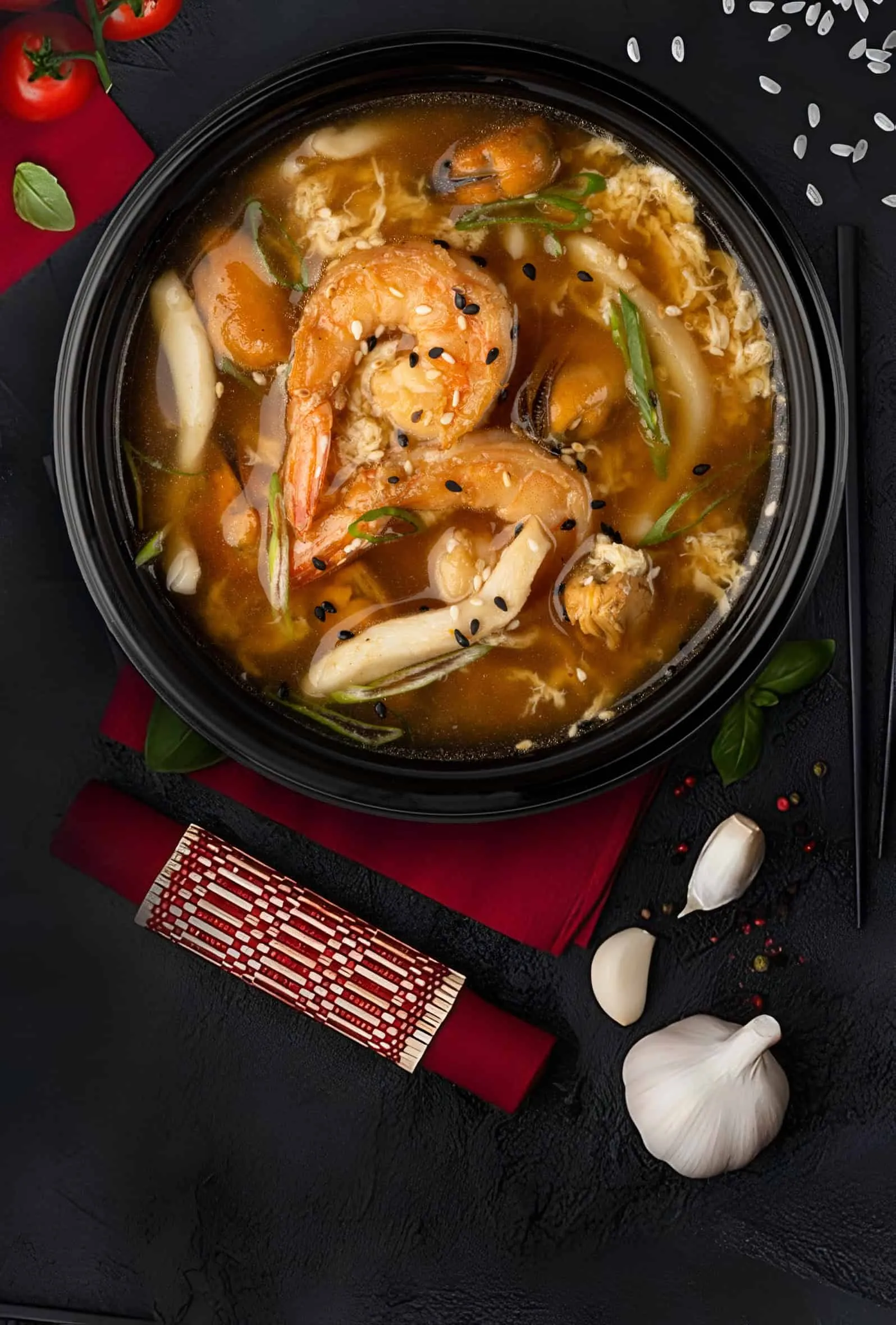 Udon soup with seafood