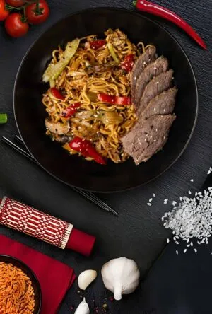Чоу Мейн в соево-имбирном соусе с телятиной