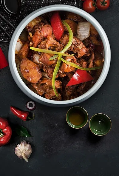 Кролик с овощами и картофелем