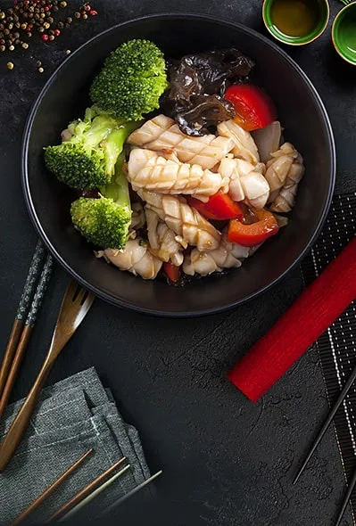 Fried squid with seafood sauce